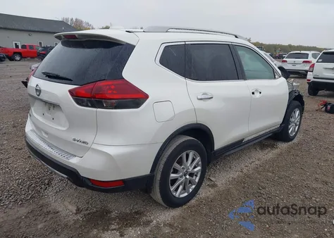 2018 Nissan Rogue Sv z USA, uszkodzony, nr VIN 5N1AT2MV4JC700743